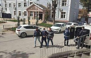 Uyuşturucu ticareti yapan 2 kişi adliyeye sevk edildi