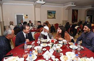 Vali Akbıyık, şehit aileleri ile bir araya geldi