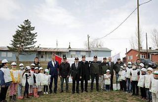 Vali Epcim fidan dikim etkinliğine katıldı