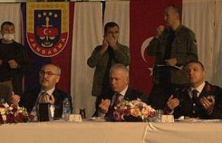 Vali Köşger’den İzmir İl Jandarma Komutanlığına...