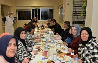 Vali Memiş iftar yemeğine katıldı