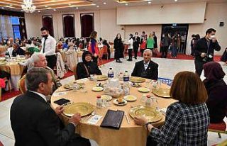 Vali Şıldak’dan şehit ailelerine iftar