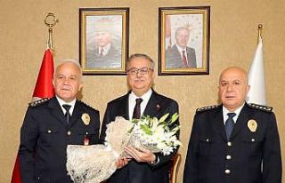 Vali Su, Polis Haftasında emniyet mensuplarıyla...