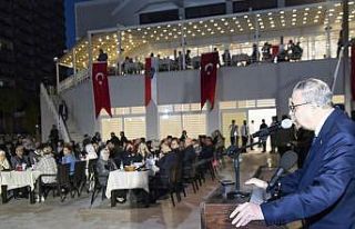 Vali Su, şehit yakınları ve gazi aileleriyle iftarda...