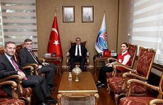 Vali Su, Türk Kızılayı Mersin Şubesinin yeni...