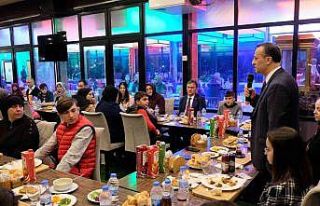 Vali Taşbilek yetim çocuklarla iftar yaptı, bowling...