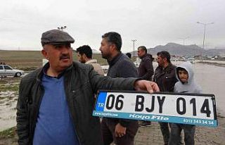 Van’daki sürücülerin zor anları