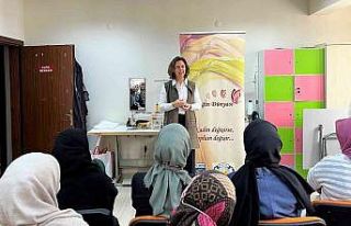 Veli, öğretmen ve öğrenci üçgeninde etkili ve...