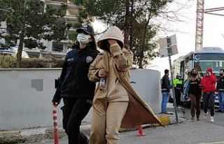 Yabancı uyruklu kadınlarla fuhuş yaparken yakalandılar