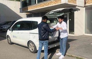 Yabancı uyruklu öğrencilere gıda kolisi dağıtıldı