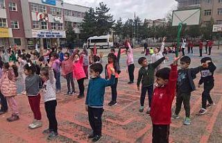 Yaklaşık 18 milyon öğrenci için ara tatil bugün...