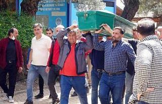 Yangında hayatını kaybeden küçük Enes defnedildi