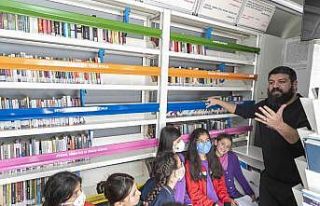 Yenice Kurs Merkezindeki öğrenciler ’Kitobüs’le...