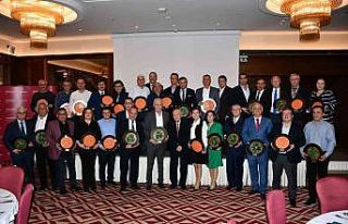 Yeşim’de kıdem ödülleri sahiplerini buldu