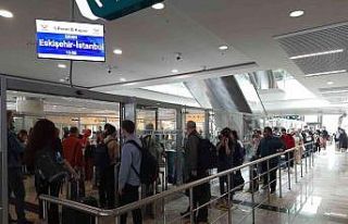 YHT garında Ramazan Bayramı yoğunluğu