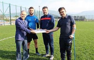 Yılmaz ve Yazıcı’dan Düzcespor’a moral ziyareti