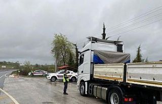 Yolcu ve yük taşıyan araçlara sıkı denetim