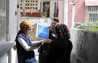 Yüreğir Belediyesinden ihtiyaç sahiplerine gıda...
