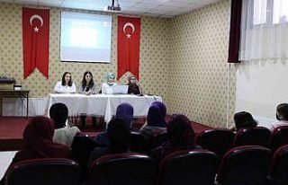 Yurt arkadaşlarına şiddetle mücadeleyi anlattılar