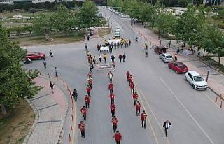 12. Tiyatro Festivali kortej yürüyüşü ile başladı