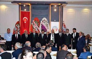 288 delegenin 165 oyunu aldı