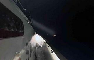 2 göçmen kaçakçısı yakalandı, 15 düzensiz...