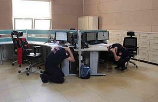 Acil durum merkezinde deprem tatbikatı
