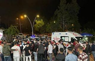 Adana’da lunaparkta bıçaklı kavga: 3 yaralı