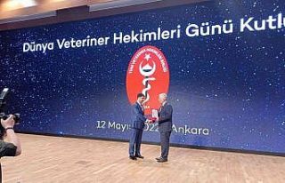 ADÜ Rektörü Aldemir, Dünya Veteriner Hekimler...