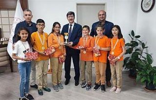 Afyonkarahisarlı öğrenciler zekâ oyunlarında...