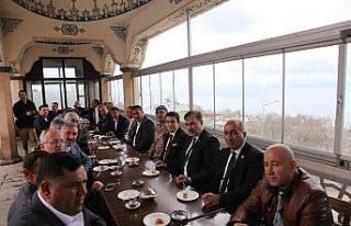 Ahlat’ta bayramlaşma töreni