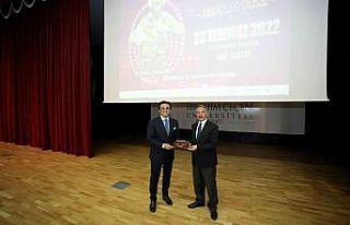 AİÇÜ’de “Başarılı Bir İşin Sırrı”...