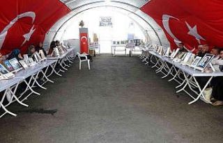 Ailelerin kararlı direnişi 991’inci gününde