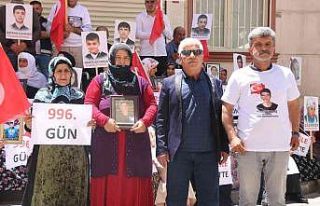 Ailelerin kararlı duruşuyla evlat nöbetine 292....