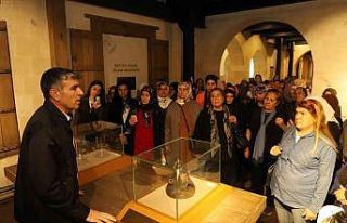 Akdenizli kadınlara ’Anneler Günü’ hediyesi;...