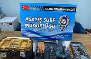 Akü hırsızları tutuklandı