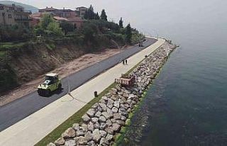Altınkemer ile Ereğli sahilinde asfalt çalışmaları...