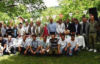 Altınova’da çilek tadında festival