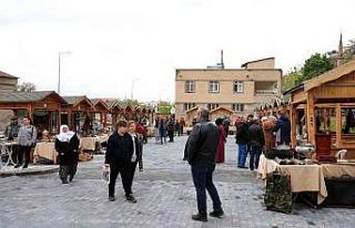 Antika Pazarı tutkuya dönüştü