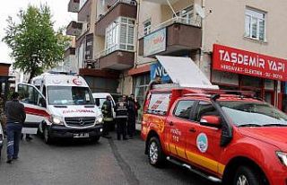 Asansörde sıkışan şahıs kurtarıldı