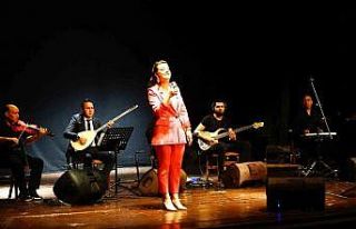 Aşık Mahzuni Şerif unutulmaz eserleriyle anıldı