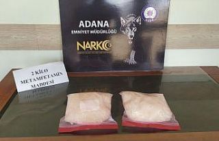 Atık kağıt kamyonetinden 2 kilo metamfetamin çıktı