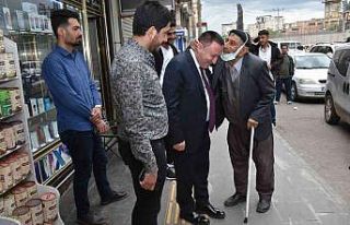 Bağlar Belediye Başkanı Beyoğlu vatandaşlarla...