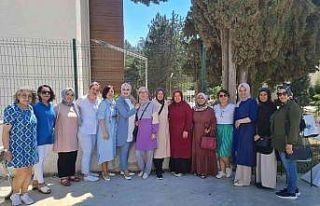 Bahar şenliklerinde öğrenciler çömlek yaptı