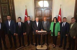 Bakan Kirişci ve AK Parti Genel Başkan Vekili Yıldırım...