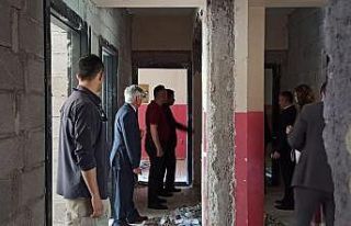 Bakanlık heyeti eğitim yatırımlarını inceledi
