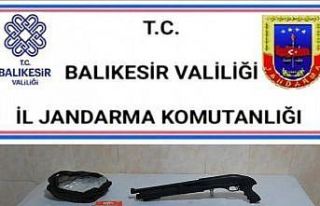 Balıkesir’de jandarmadan uyuşturucu ve tütün...