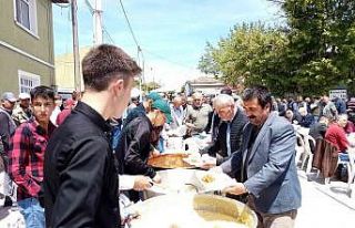 Bandırma Doğa Mahallesinde binlerce kişiye hayır...