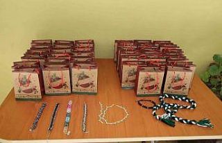 Barınma merkezinde yapılan hediyelikler 44 gönül...