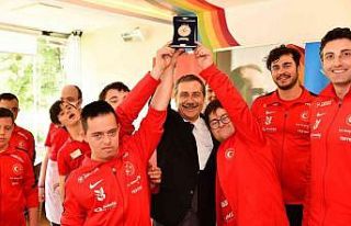 Başkan Ataç, Down Sendromlular Basketbol Milli Takımı...
